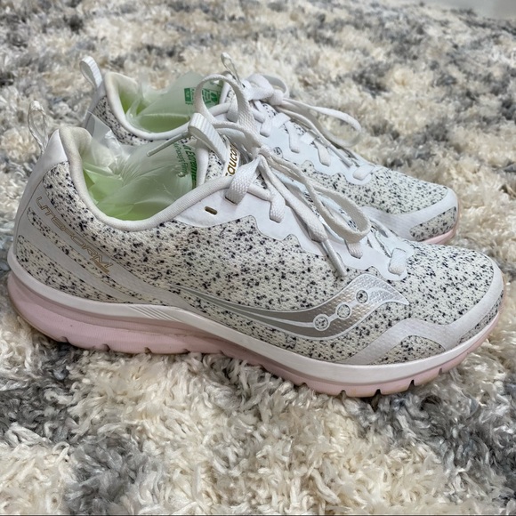 saucony memory foam form2u